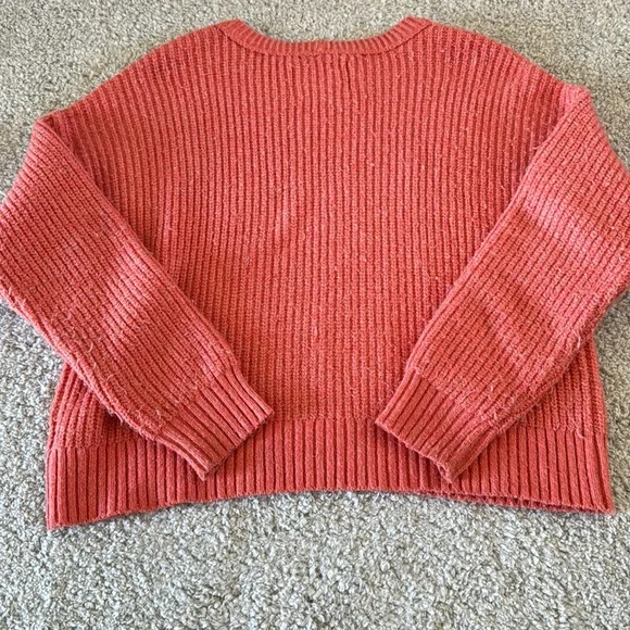 Women’s American Eagle sweater - Picture 4 of 10